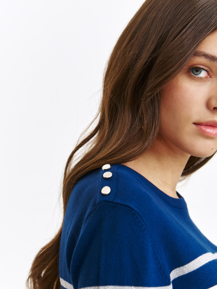 Granatowy sweter w paski w stylu marynarskim 