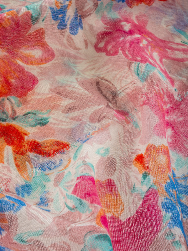 Kolorowa apaszka w kwiaty 