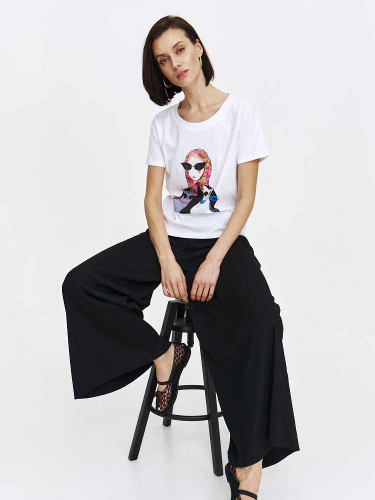 Stylowy top z grafiką