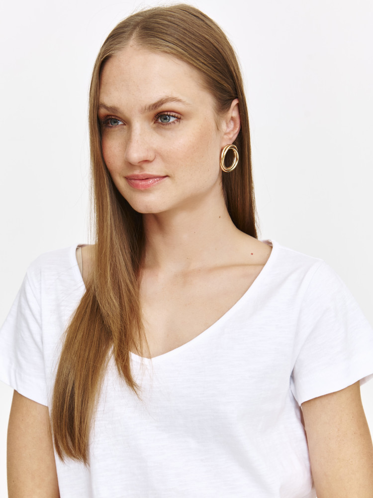 Basicowy biały top z dekoltem w serek 