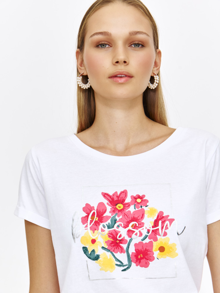 Podkoszulek z kwiatowym nadrukiem  Podkoszulek z kwiatowym nadrukiem