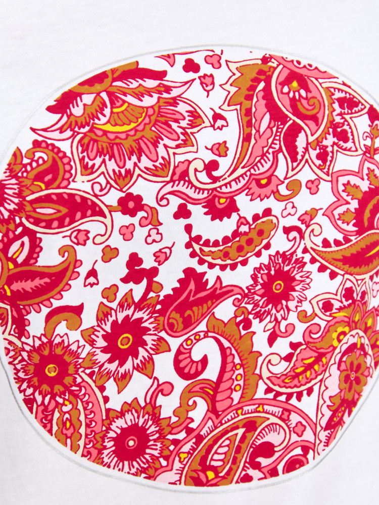 Podkoszulek z okrągłym nadrukiem 