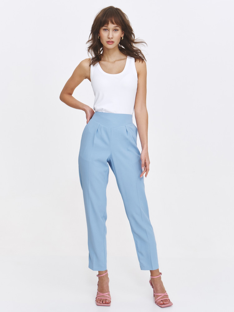 Biały top z okrągłym dekoltem  Biały top z okrągłym dekoltem