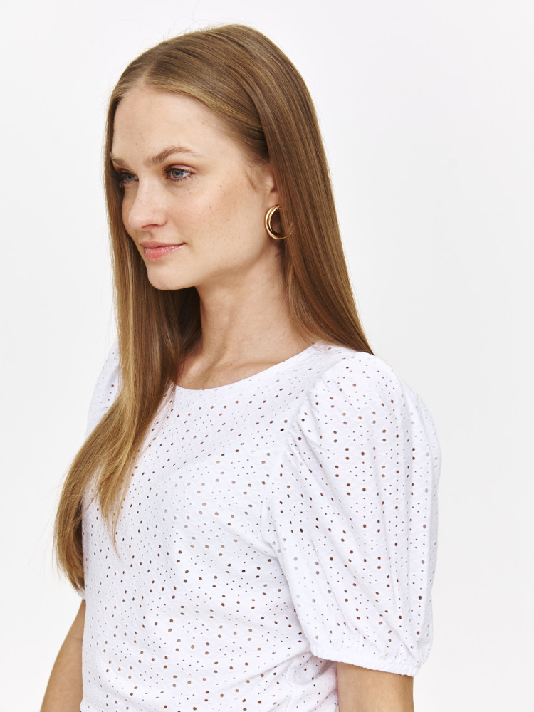 Biała bluzka z ażurowym haftem 