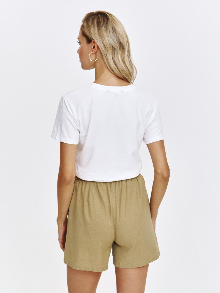 Biały basicowy t-shirt z krótkim rękawem 