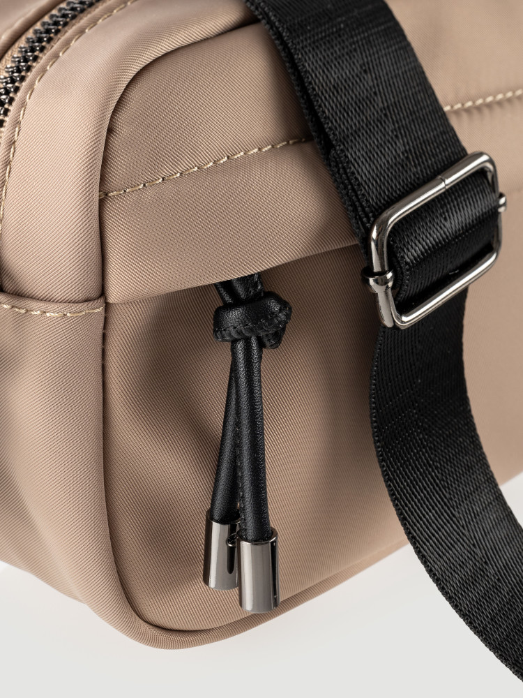 Mała brązowa torebka 