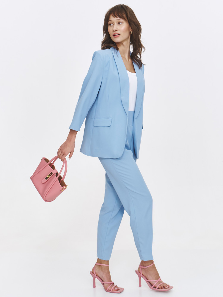 Błękitna marynarka z klapami 