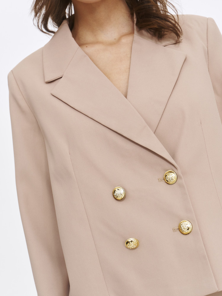 Beżowy dwurzędowy żakiet 
