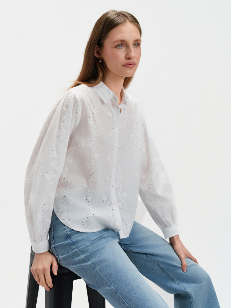 Biała koszula z angielskim haftem 