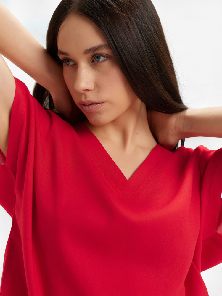 Czerwona bluzka z wiskozy 