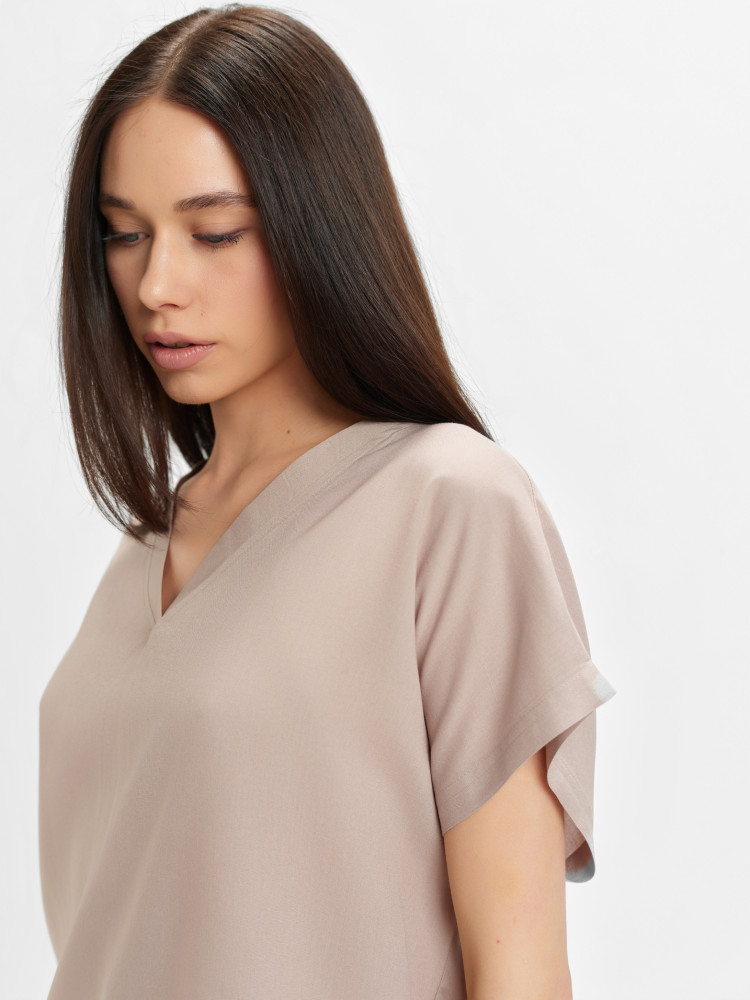 Beżowa bluzka z wiskozy 