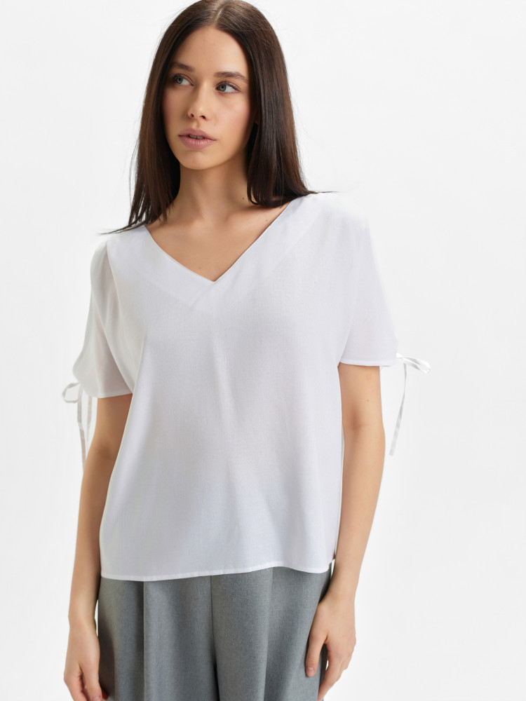 Bluzka z wiązaniem na rękawach 