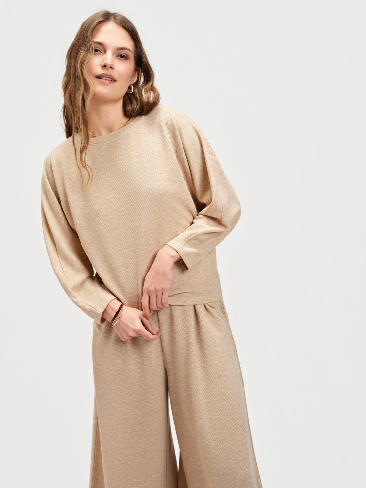 Dzianinowa bluza z rękawem typu nietoperz 