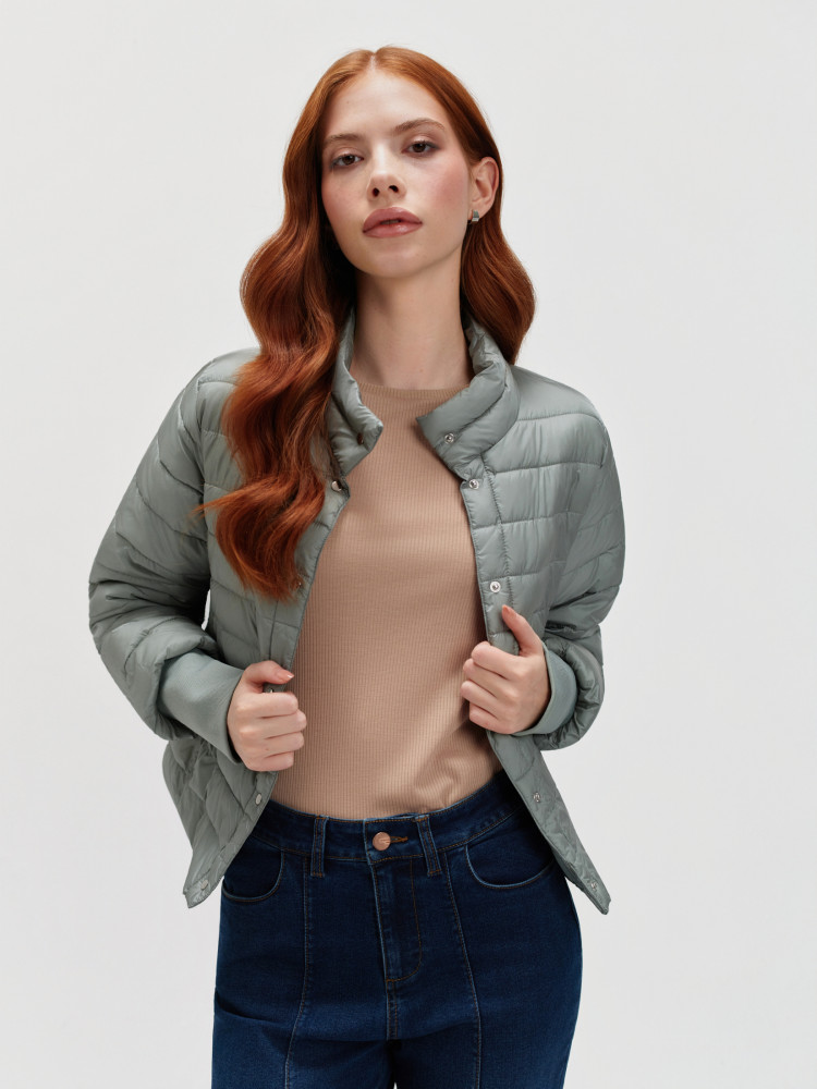 Jasnozielona kurtka z pikowaniem 