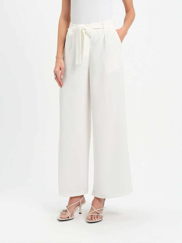 Eleganckie spodnie z wiązaniem 