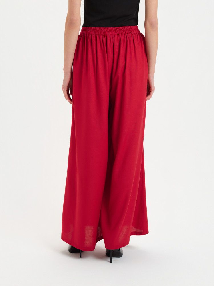 Czerwone spodnie z wiskozy 