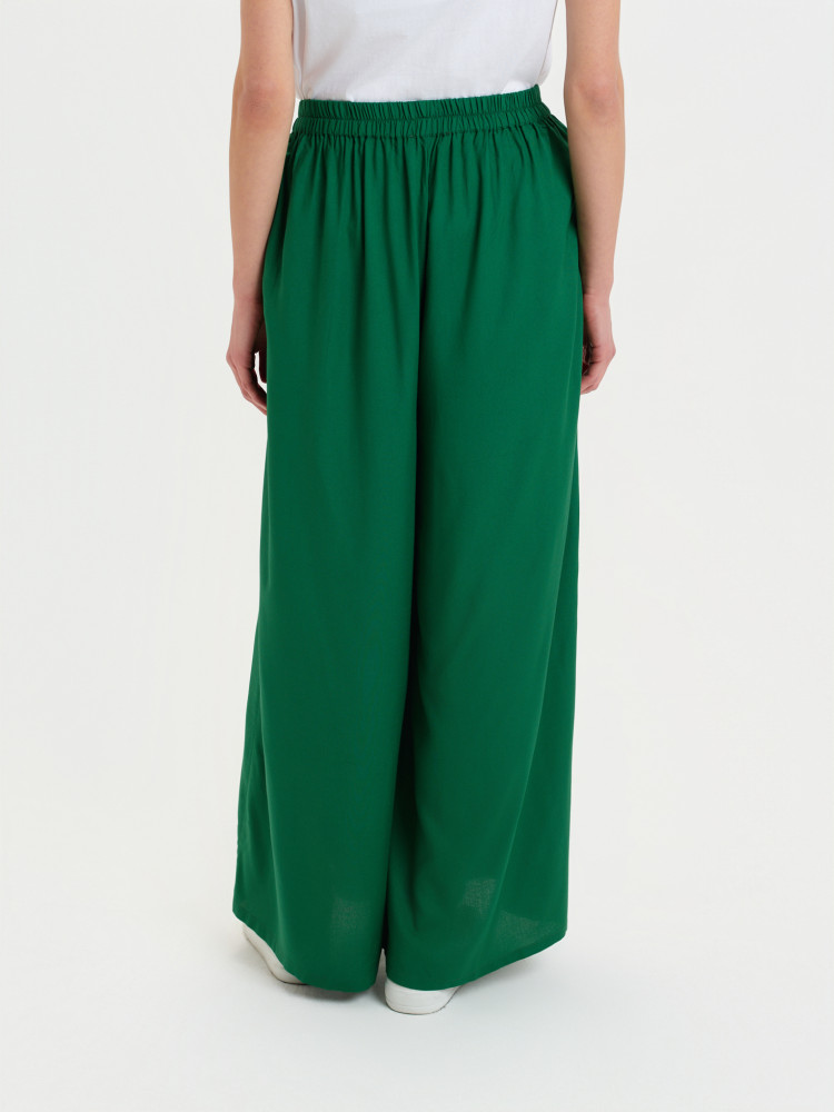 Zielone spodnie z wiskozy 