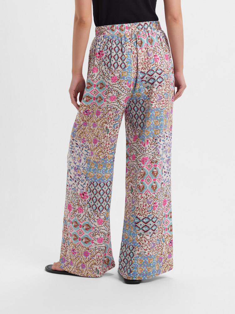 Wiskozowe spodnie z boho printem 