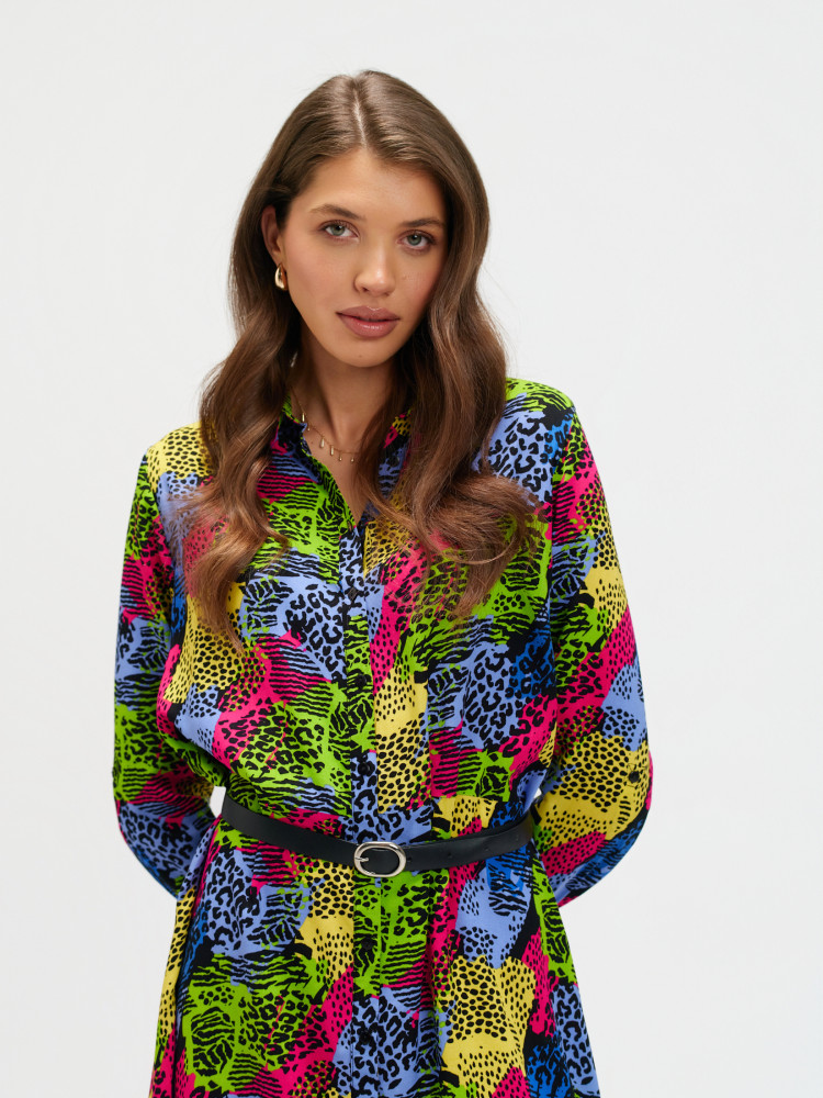 Multikolorowa sukienka z printem 