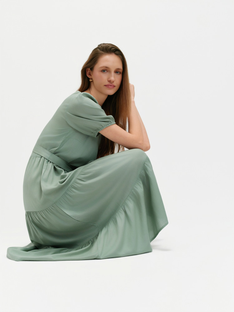 Casualowa sukienka z wiązaniem w talii 