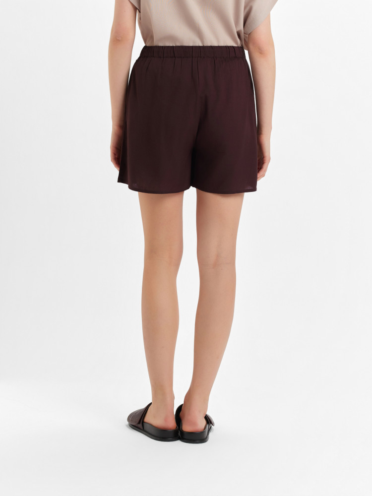 Brązowe wiskozowe szorty 