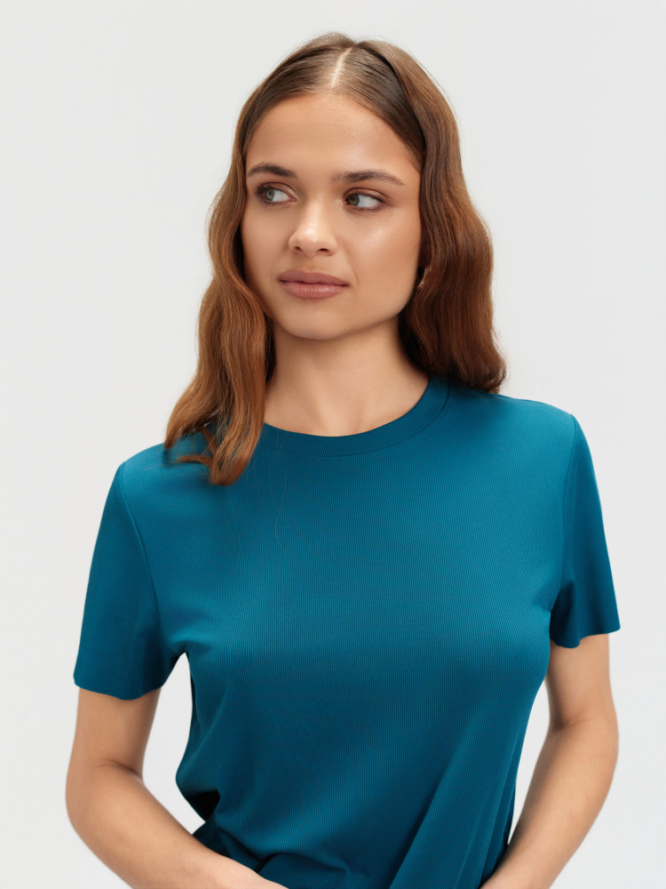 Prążkowany turkusowy t-shirt 