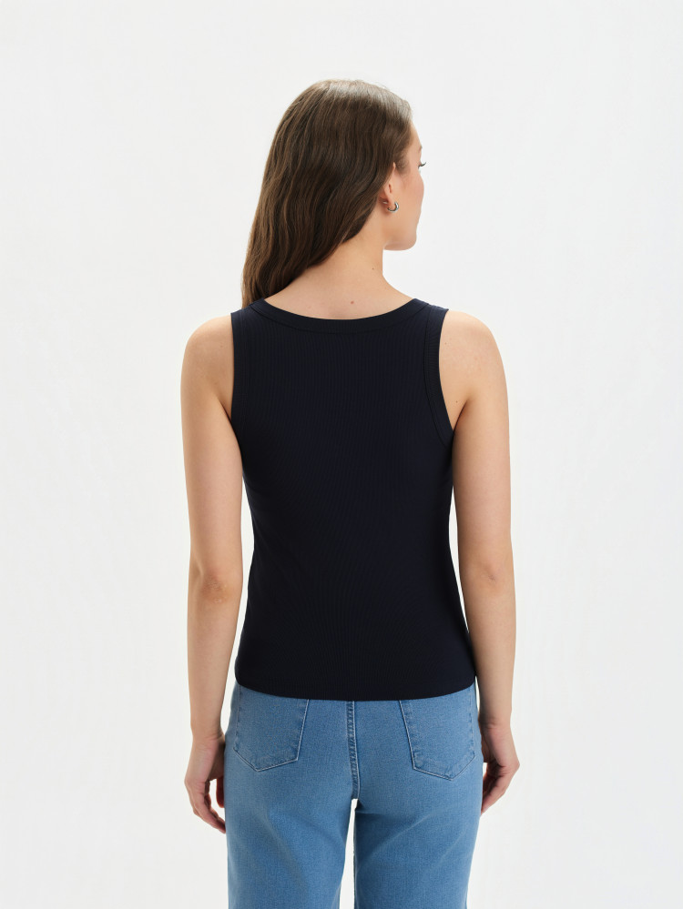 Granatowy top na ramiączkach 