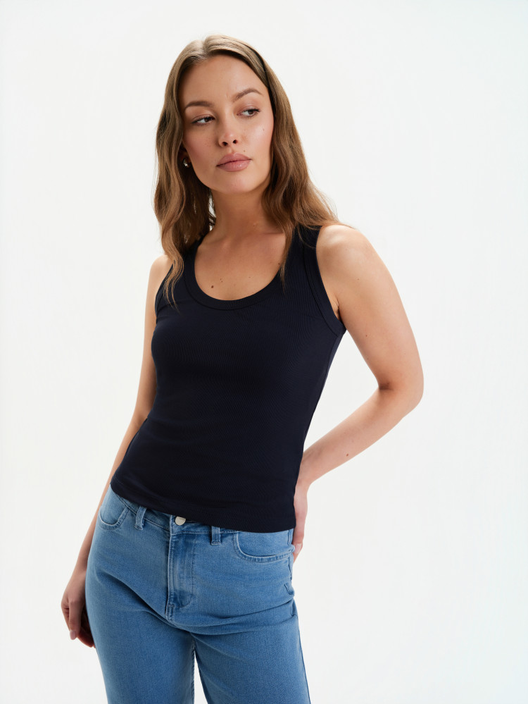 Granatowy top na ramiączkach 