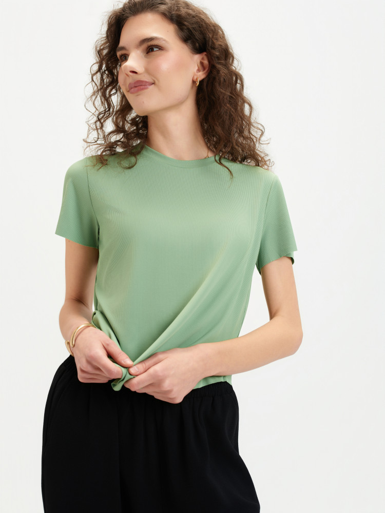 Oliwkowy top w prążki 