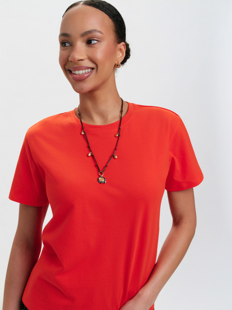 Czerwony top w prążek 