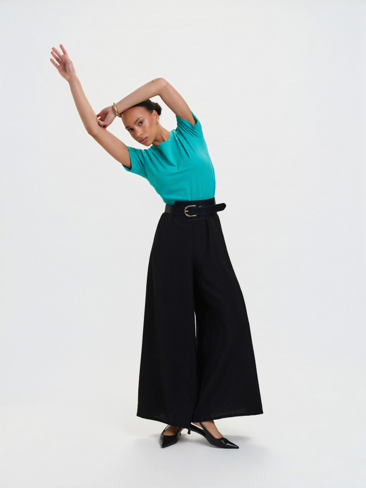 Turkusowy top w prążek 