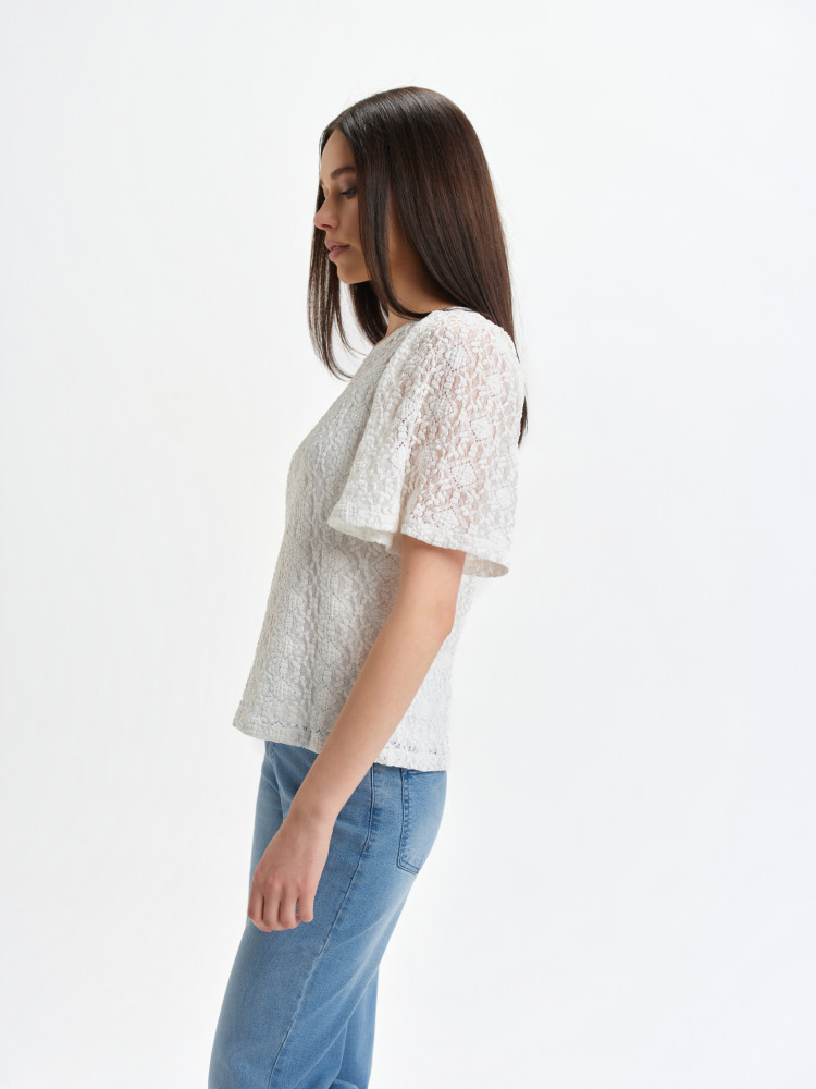 Top z rustykalnej koronki 