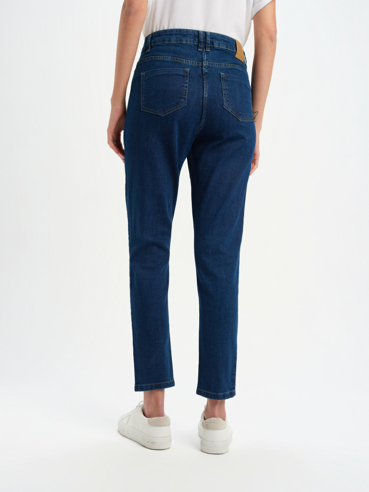 Spodnie jenasowe typu skinny 