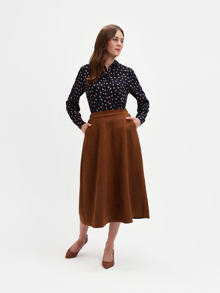 Czarna koszula z wzorem w groszki 