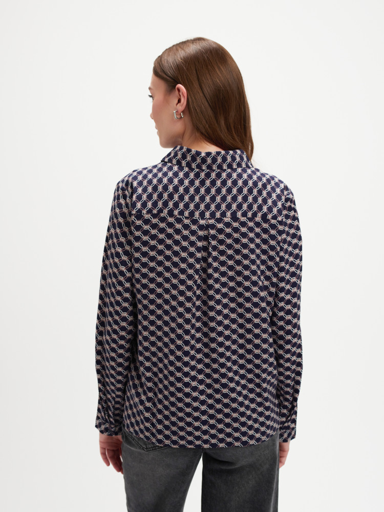 Koszula z efektownym wzorem 