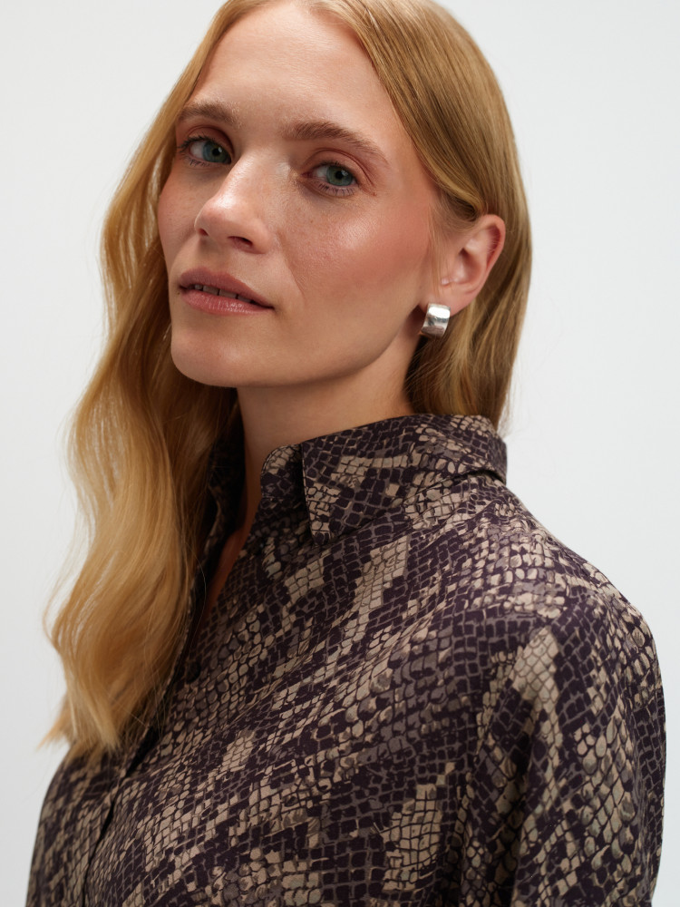 Koszula w zwierzęcym printem 