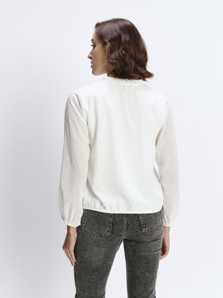 Elegancka biała bluzka na stójce 