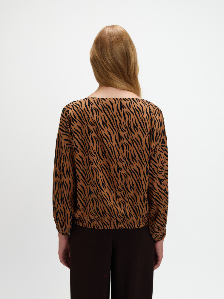 Bluzka w zwierzęcy print 