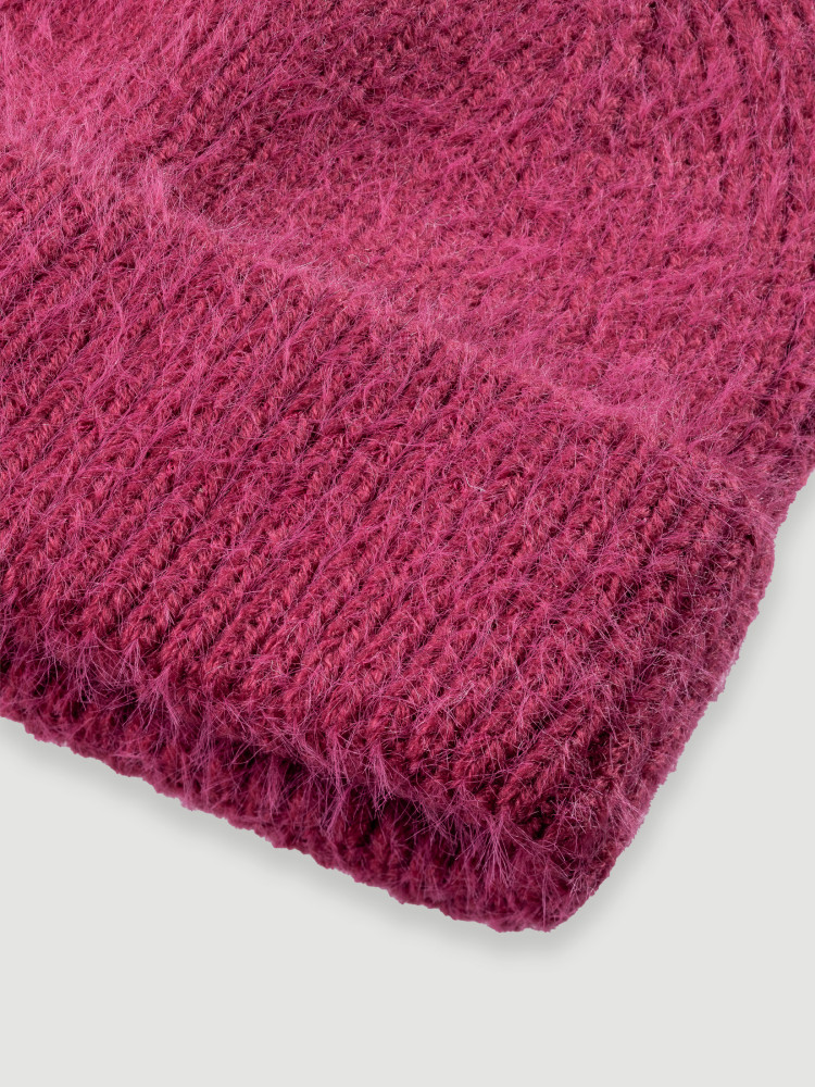 Purpurowa czapka w prążek 