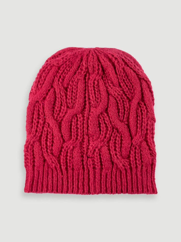 Czerwona czapka ze ściągaczem 