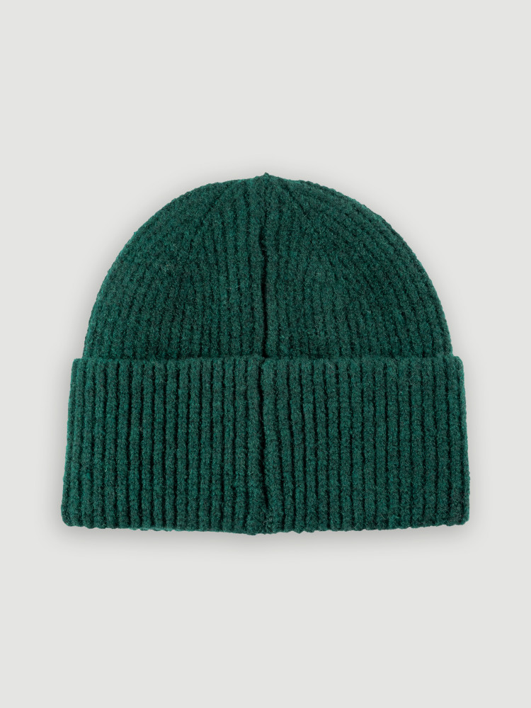 Zielona czapka z wełną 