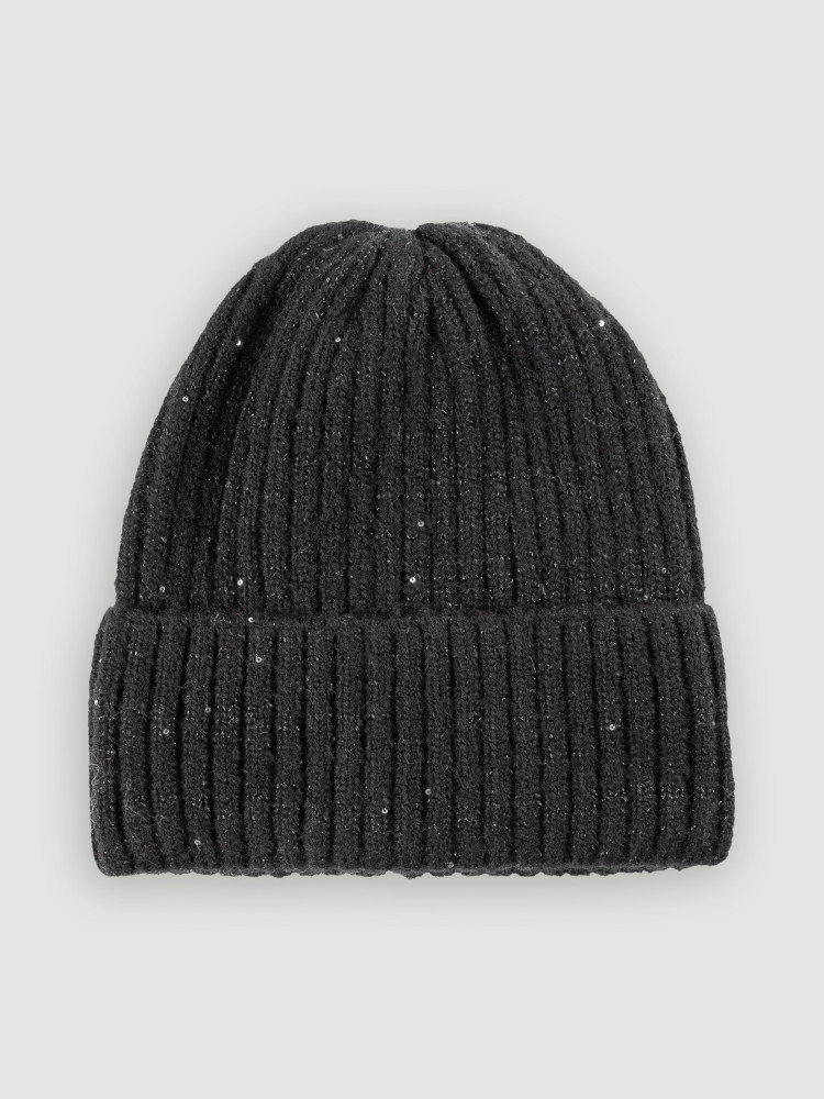 Czapka typu beanie z dżetami  Czapka typu beanie z dżetami