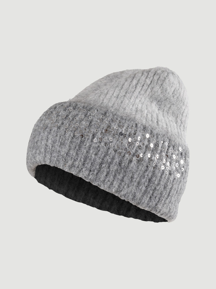 Szara czapka z cekinami 