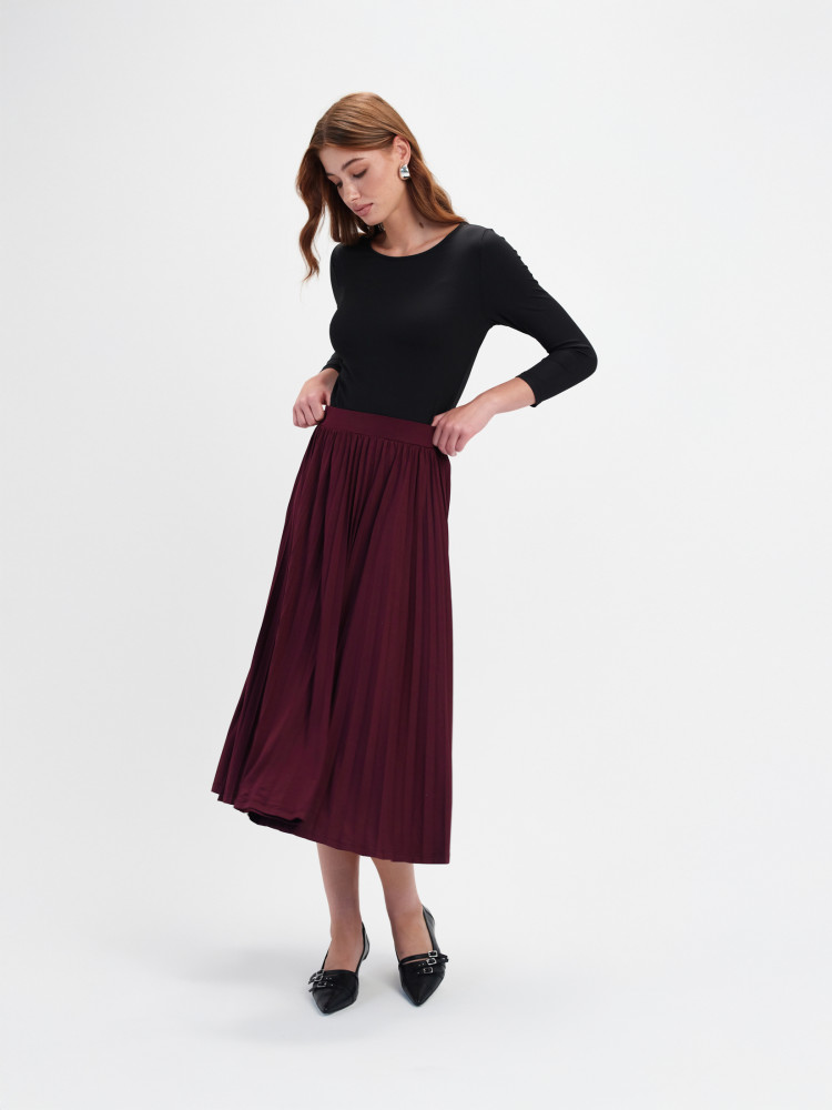 Burgundowa plisowana spódnica 