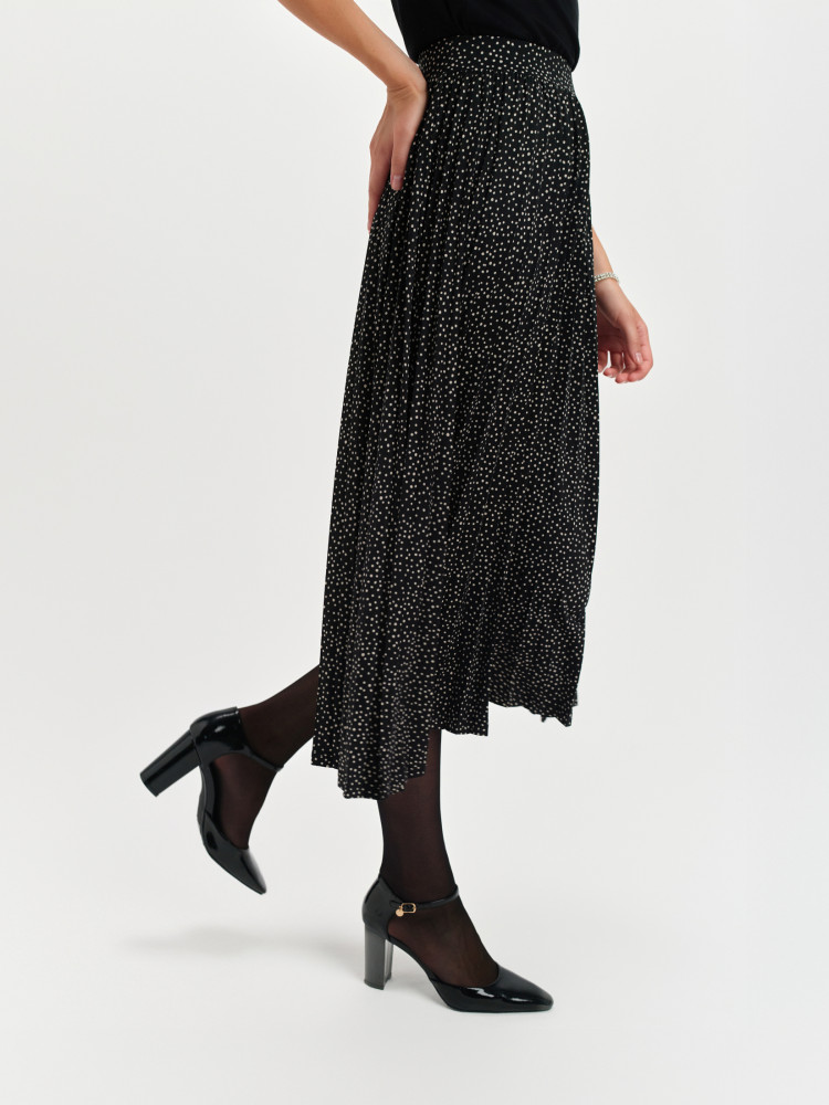 Plisowana spódnica w groszki 