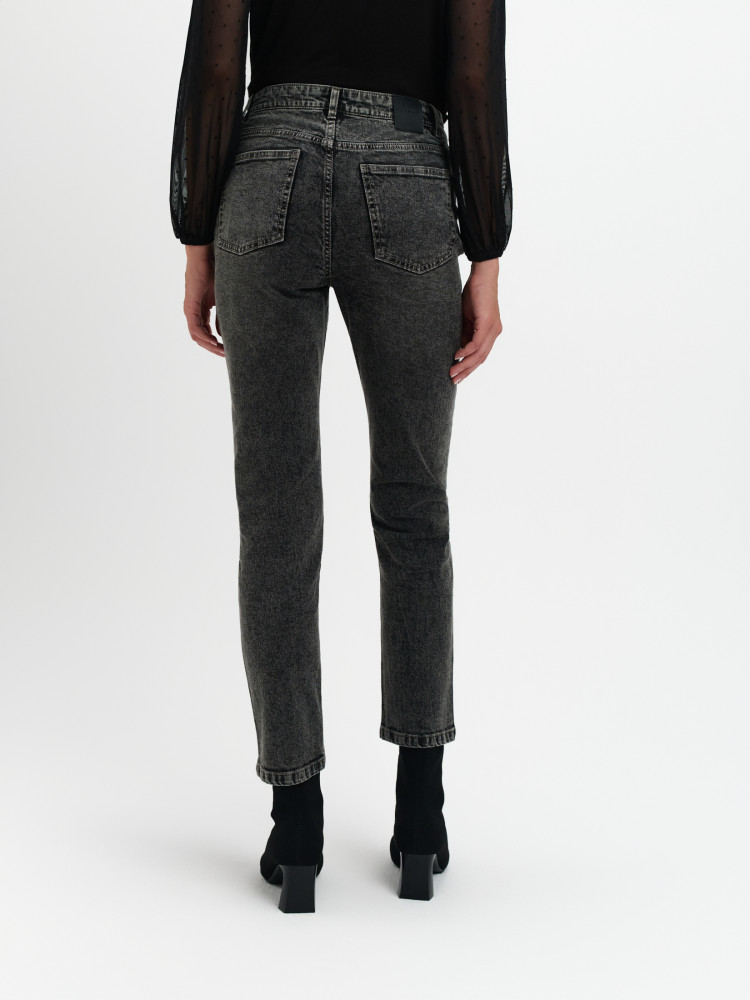 Szare jeansy slim fit 
