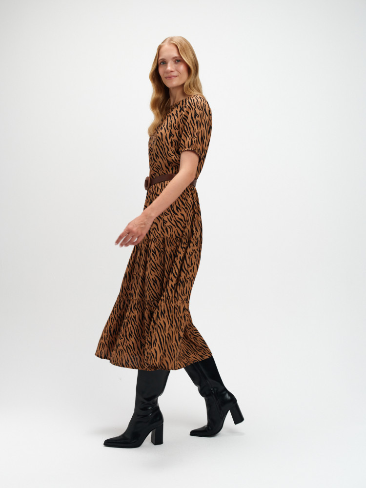 Sukienka w zwierzęcy wzór 