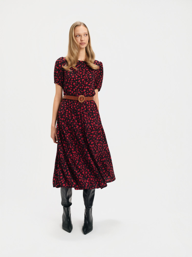 Sukienka midi z czerwonymi kwiatami 
