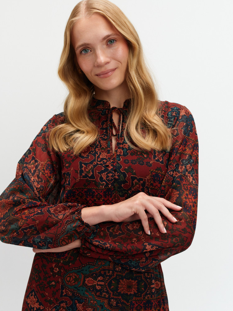 Midi sukienka w stylu boho 