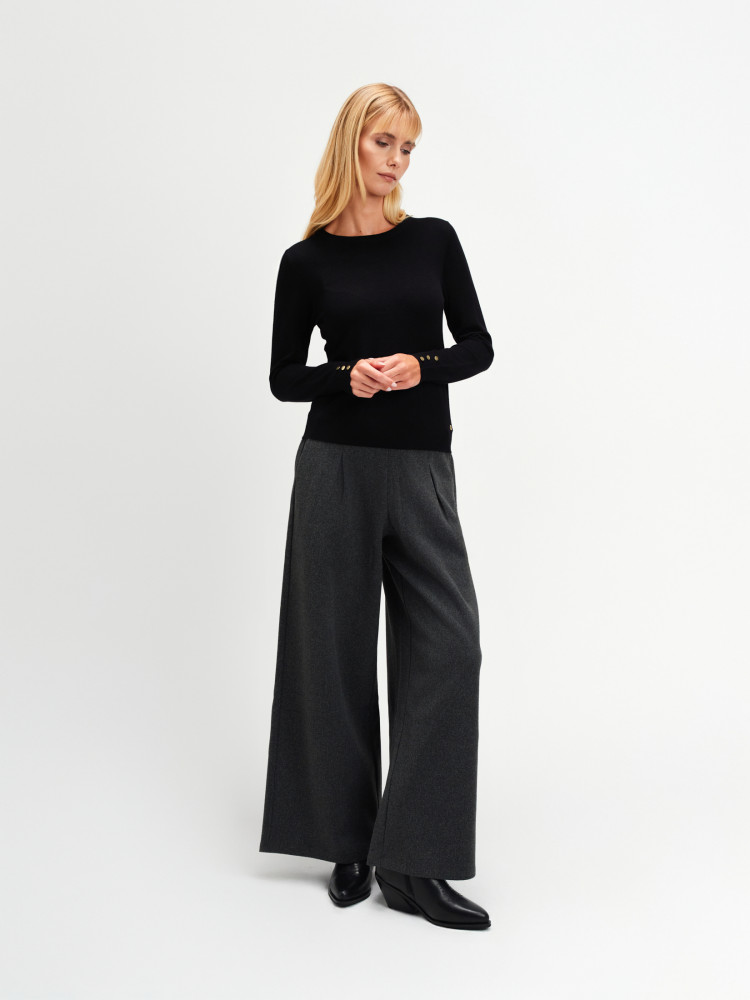 Czarny basicowy sweter 